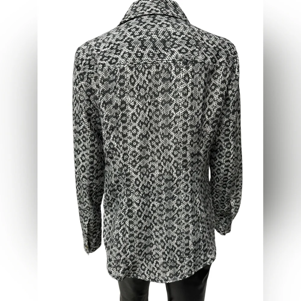 Michael Kors Black & White Patterned Front-Zip Utility Blouse - Medium